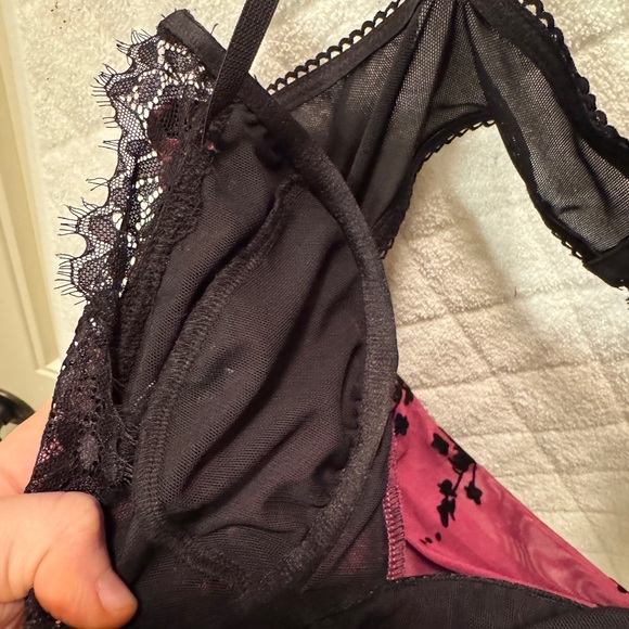 Floral lace bodysuit - Picture 6 of 7